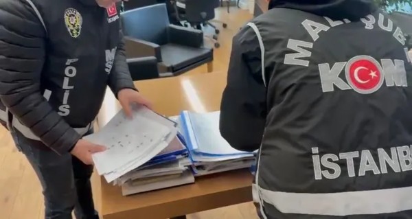 CHP'li Üsküdar Belediyesi'ne Rüşvet Operasyonu! 20 Kişi Gözaltında